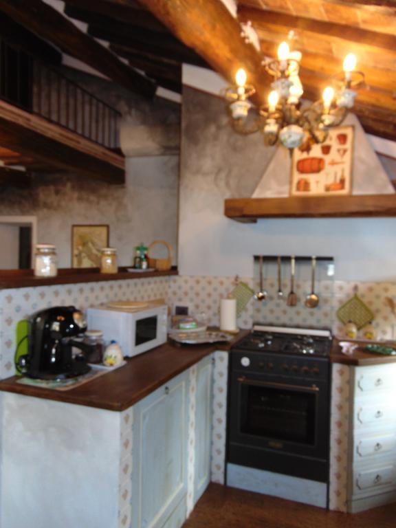 Domus Ghibellinae- Fonte Di San Benedetto Apartment Cortona Room photo